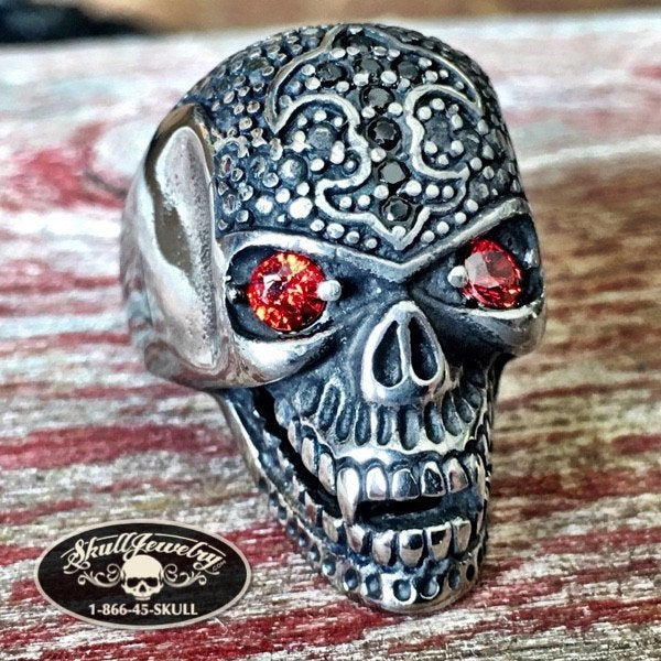 'Cross of Courage' Skull Ring