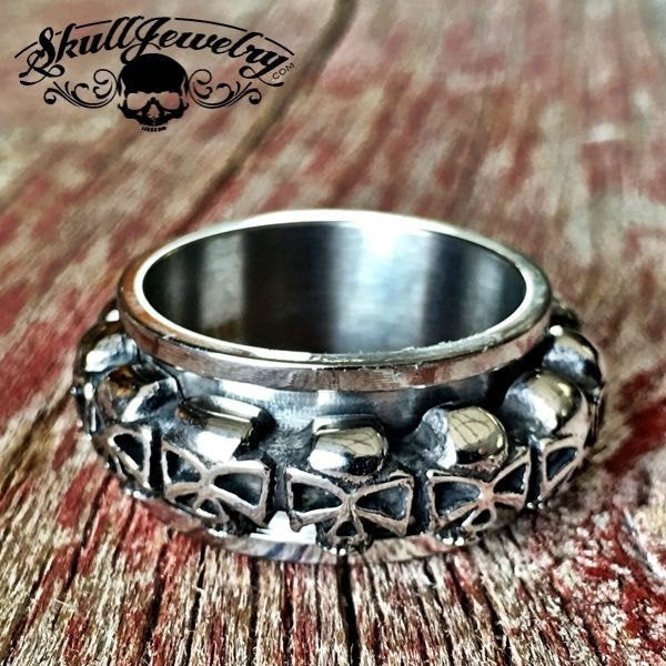 'Wrapped Around Your Finger' SPINNER Skull Ring
