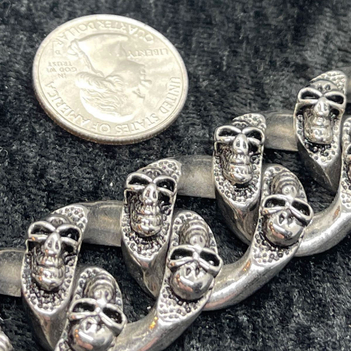 28 Skulls - Big, Bold & Heavy 10" Bracelet - size comparison