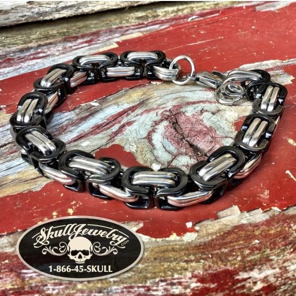 8 1/2" Black and Silver Chain Bracelet (901)