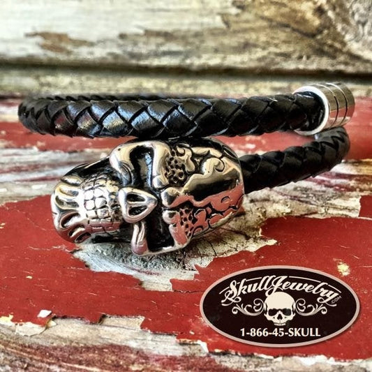9" Wrap Around Black Leather w/ Skull Head Bracelet