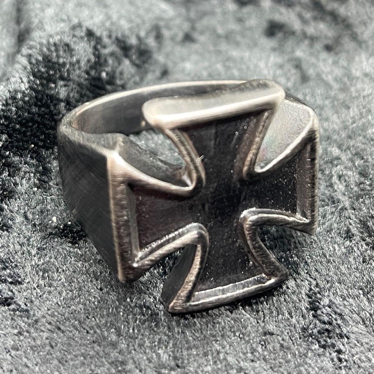 Badass Gun Metal Iron Cross Ring wwii ring