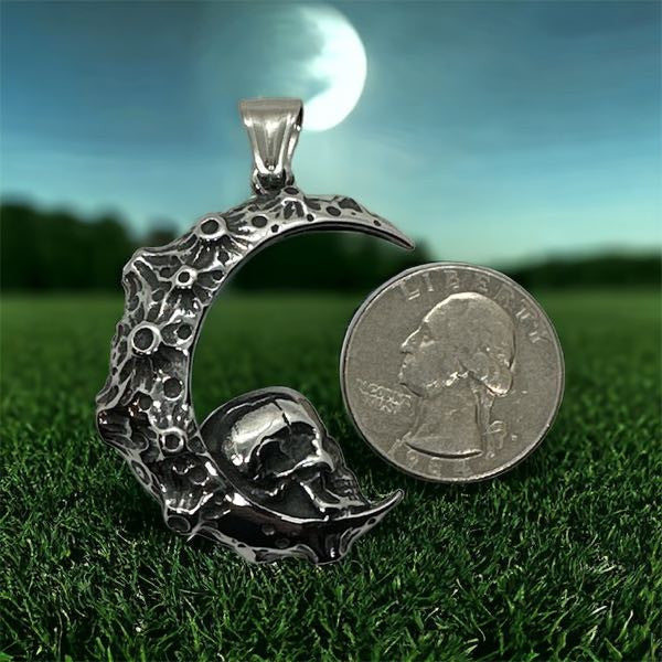 Meteorite Skull Moon - us quarter size comparison