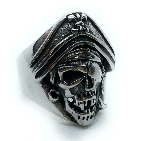 Blackbeard - Pirate Skull Ring (#c350)