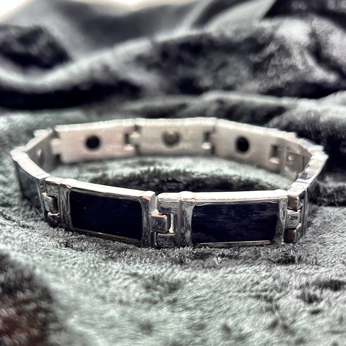Black Enamel/Steel Bracelet with Magnets (#bracelet959)