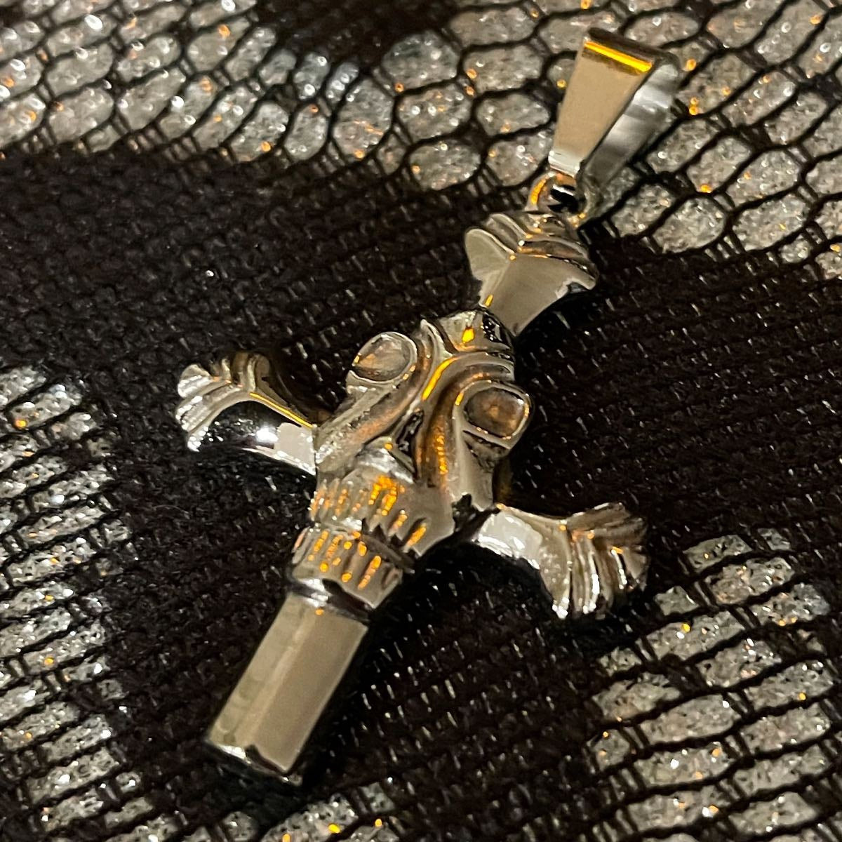 Tribal Skull Cross Pendant (#c114)