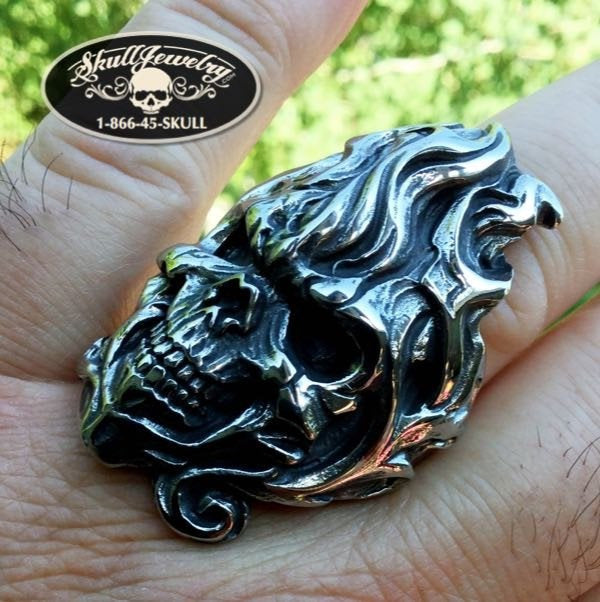 flaming hot skull ring