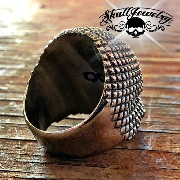 solid back skull ring