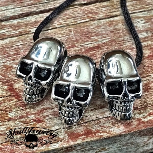 'Triple Skullz' Skull Pendant w/ 24"-26" Necklace
