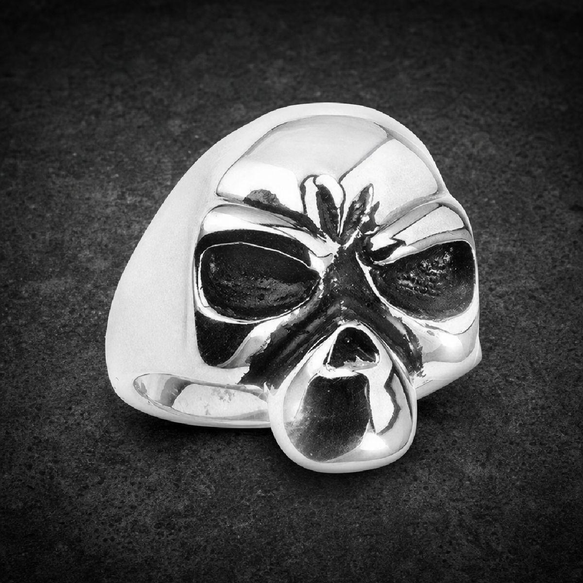 Stainless Steel Alien Skull Ring - 316L stainless steel unisex jewelry (R0340)