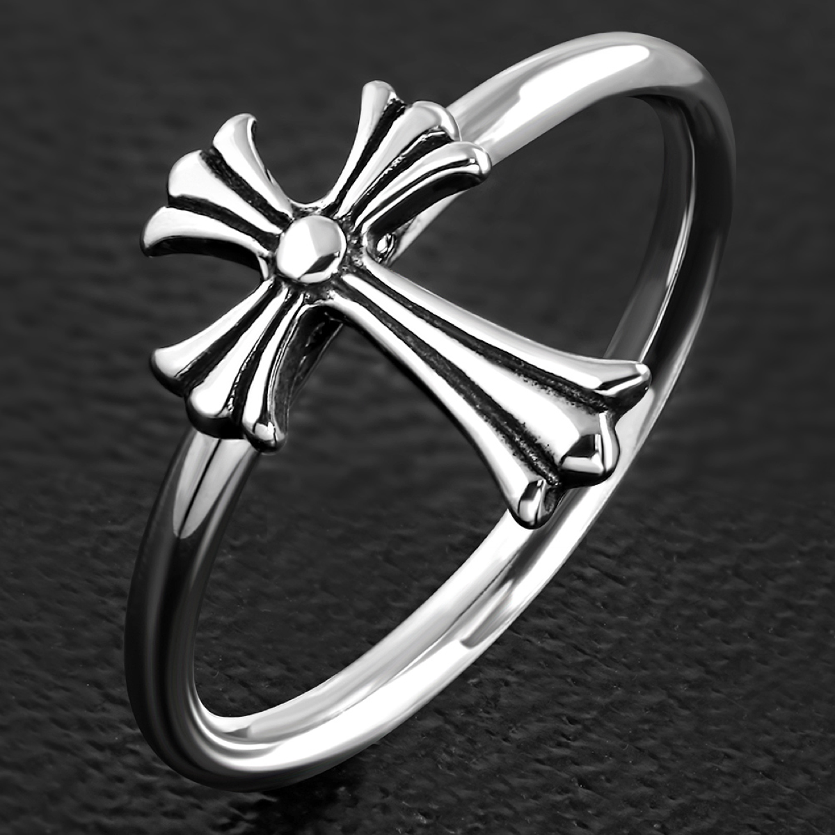 Dainty Cross Ring 