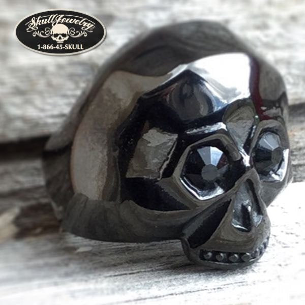 black gem stone eyes skull ring