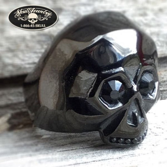 black gem stone eyes skull ring