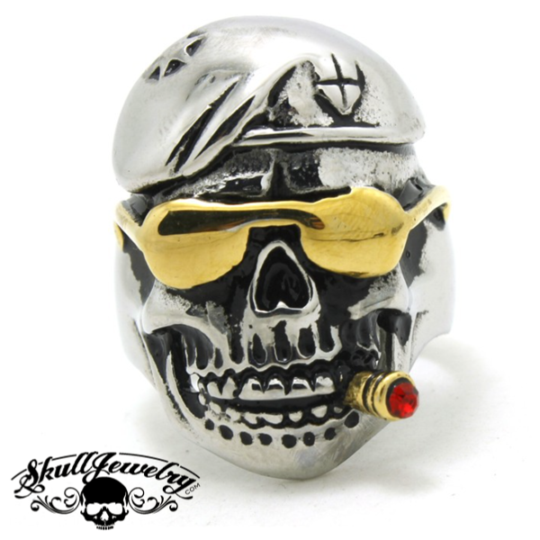 “DON’T TREAD ON ME” – DAMN YANKEES Skull Ring With Gold Sun Glasses, Cigar & Beret