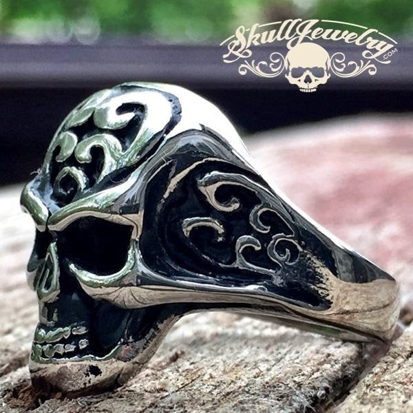 oasis skull ring