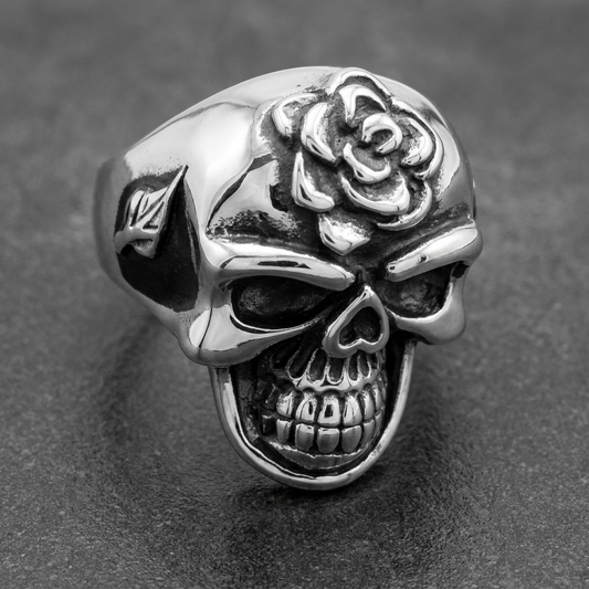 Love Hurts - Skull Ring - (#4641)