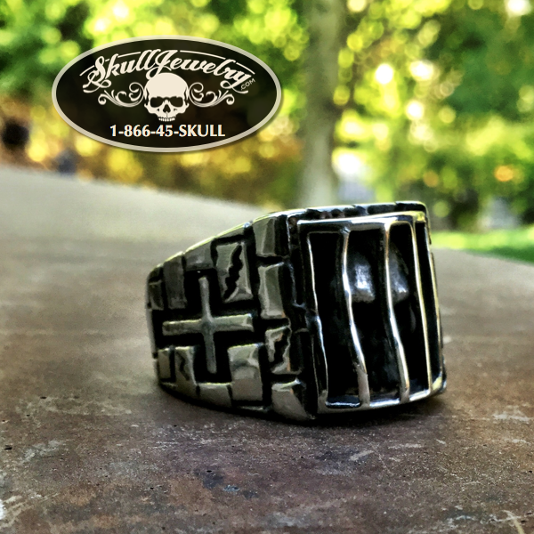 'Folsom Prison Blues' Stainless Steel Skull Behind Bars Ring (#294)