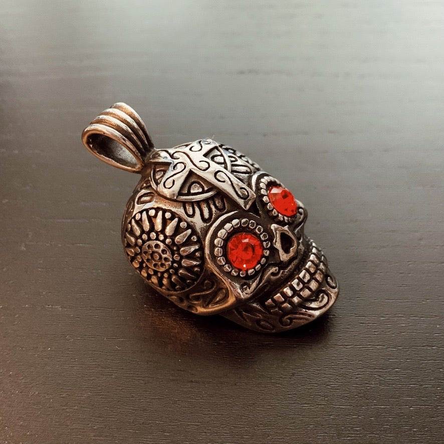 $20 Tuesday 'Les Yeux Rouges' All Stainless Skull Pendant (p273)