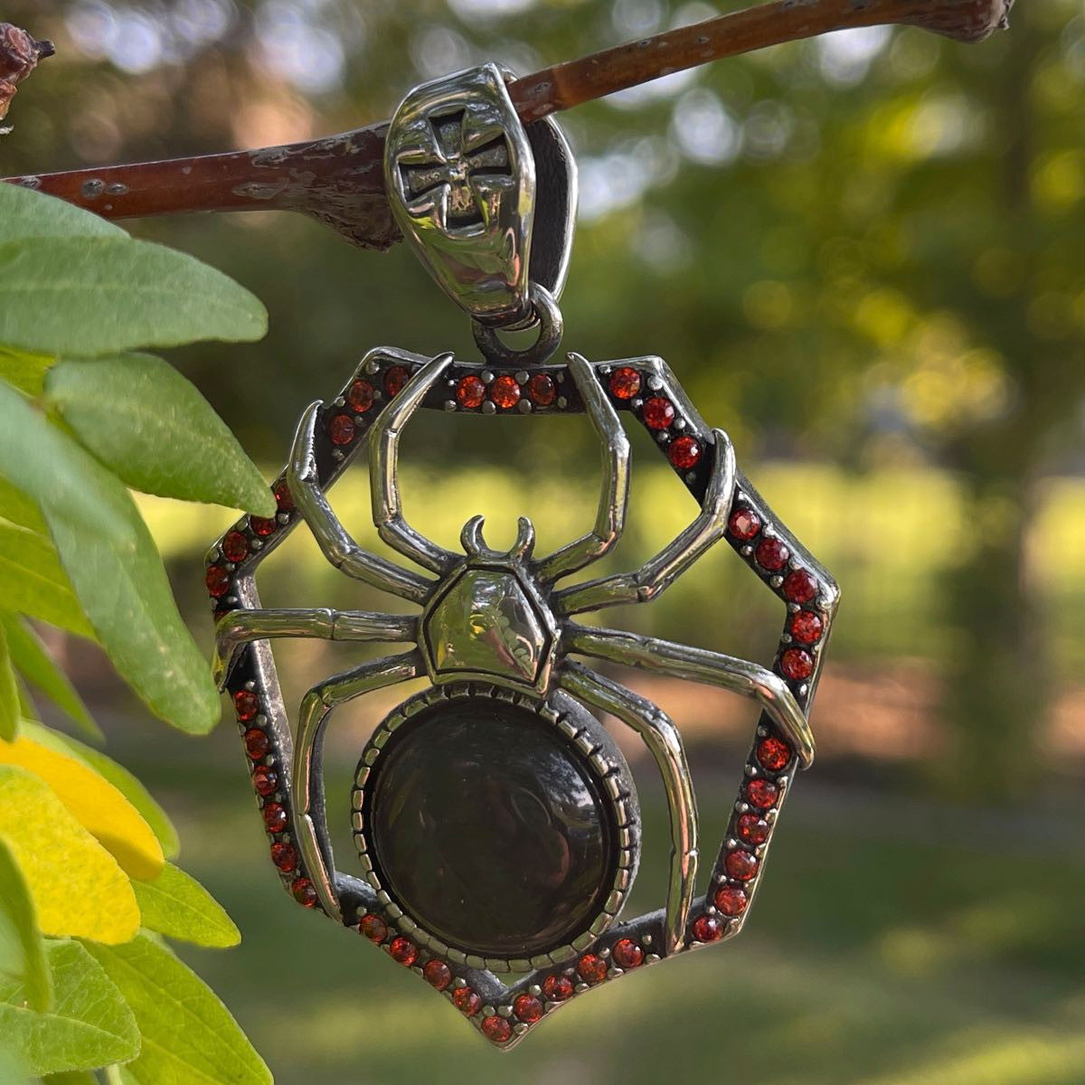 'Black Widow' Pendant