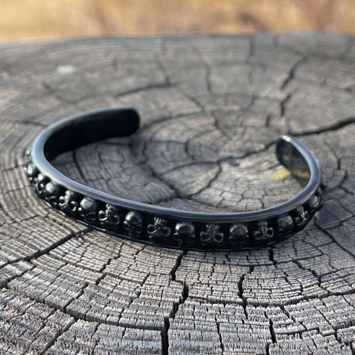 Black '28 Skulls' Skull Bangle Bracelet