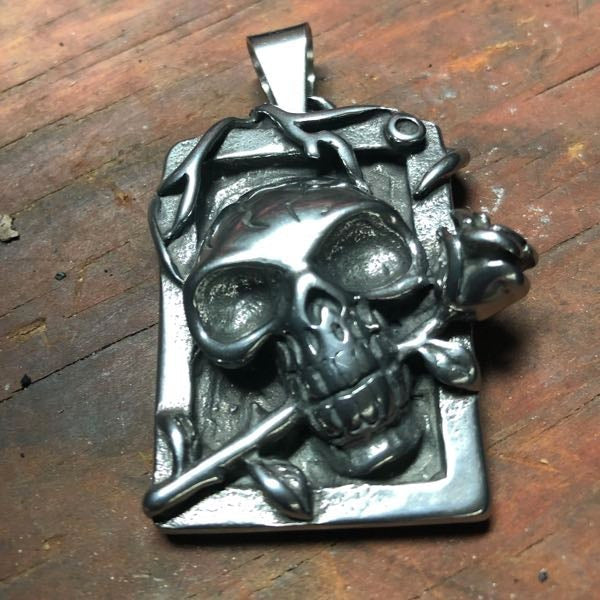 'Every Rose Has Its Thorn" Skull Pendant