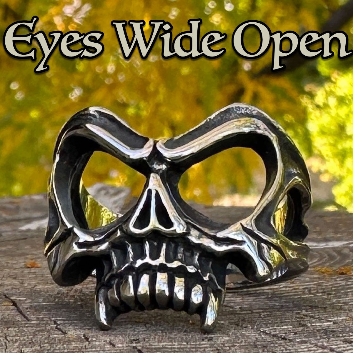Eyes Wide Open Skull Ring with fangs