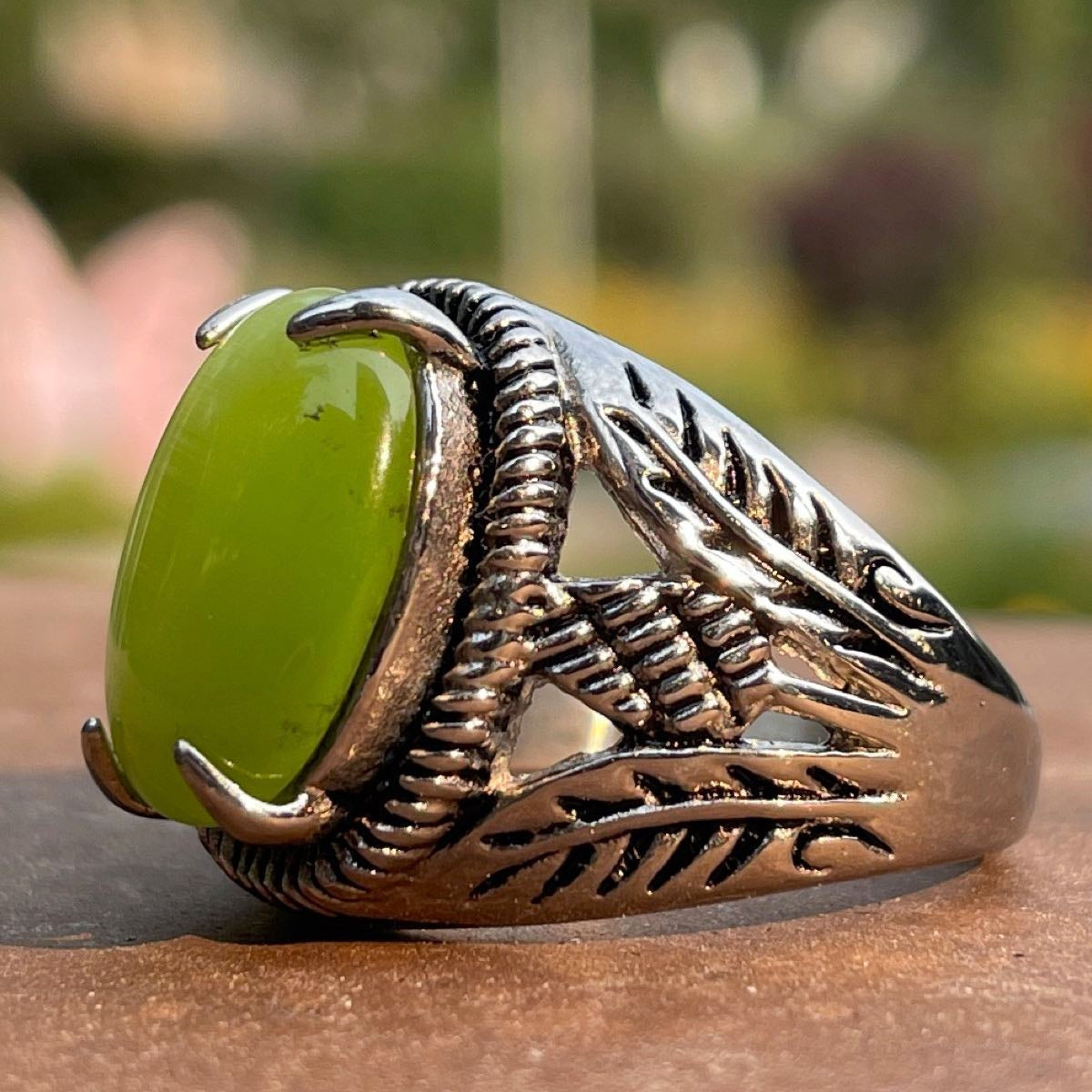 Green Manalishi fleetwood mac ring