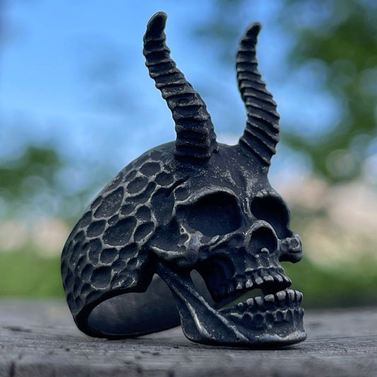 'I Worship Chaos' Big Skull Ring w/ Horns (#683)