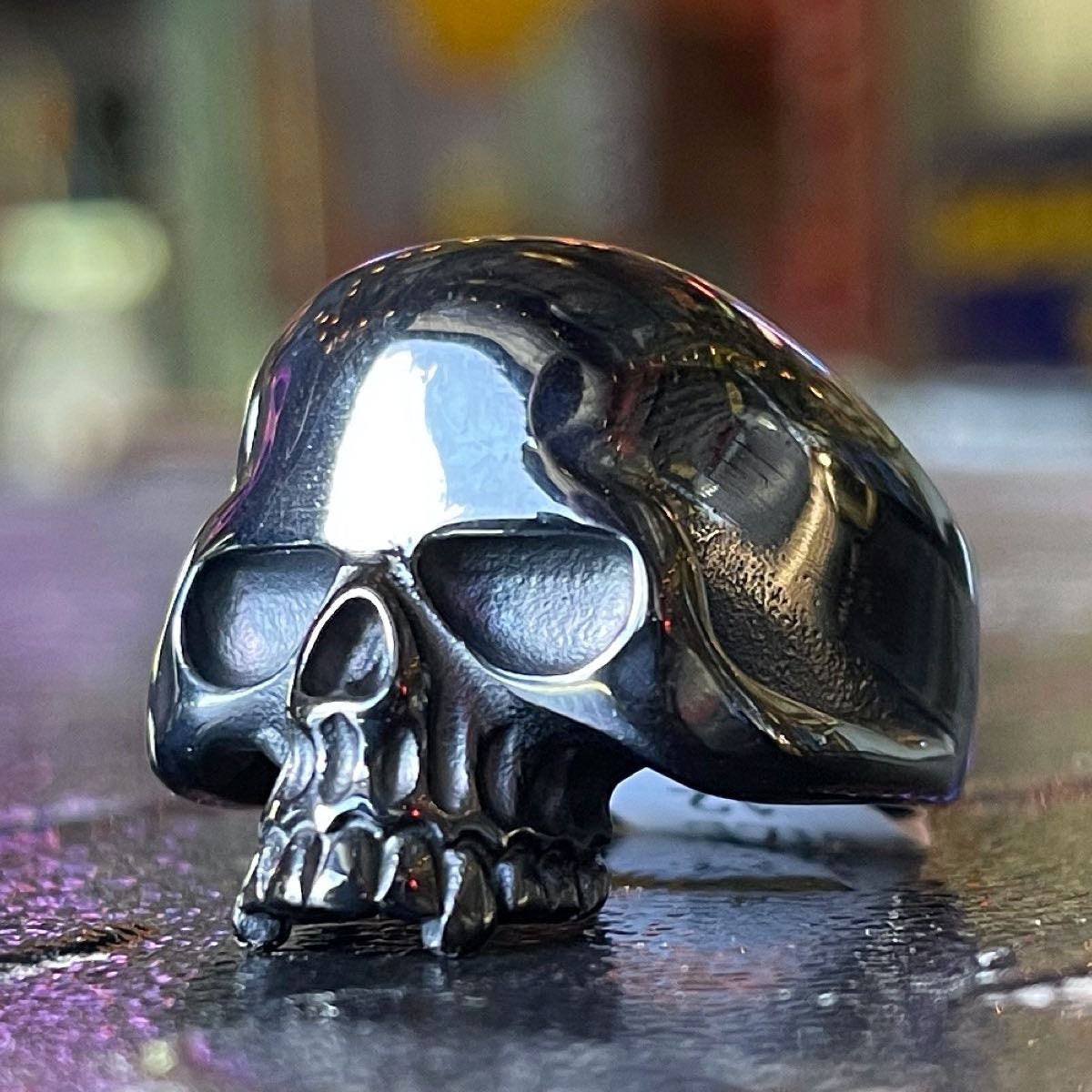 Keith Richards Inspired 'OLD SCHOOL' Black-Tone Skull Ring