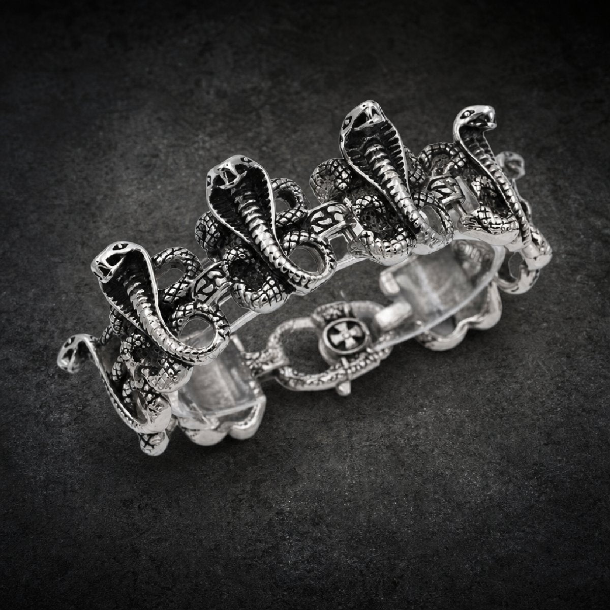 King Cobra Venom — Snake 10" Link Bracelet · 105 grams (#B0102)