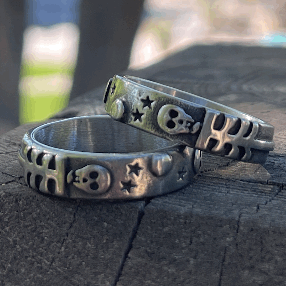 Old School Skull & Bones Band Ring