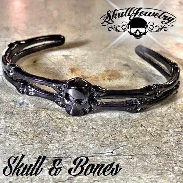 Skull & Crossbones Cuff Bracelet (872black)