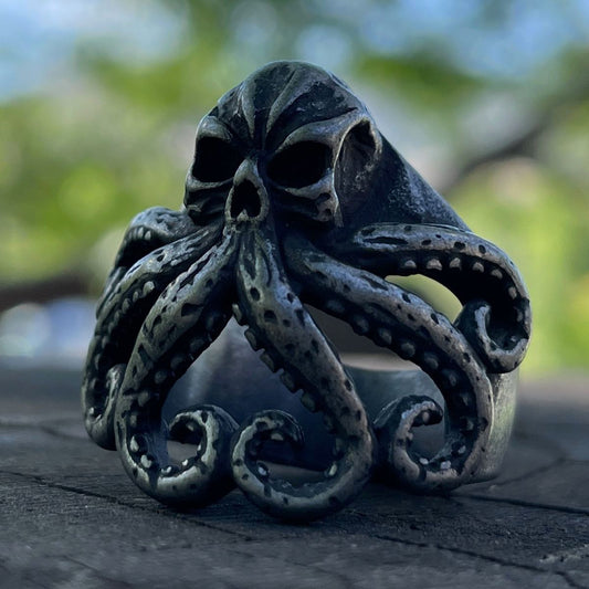 The Old Man and the Sea skull ring