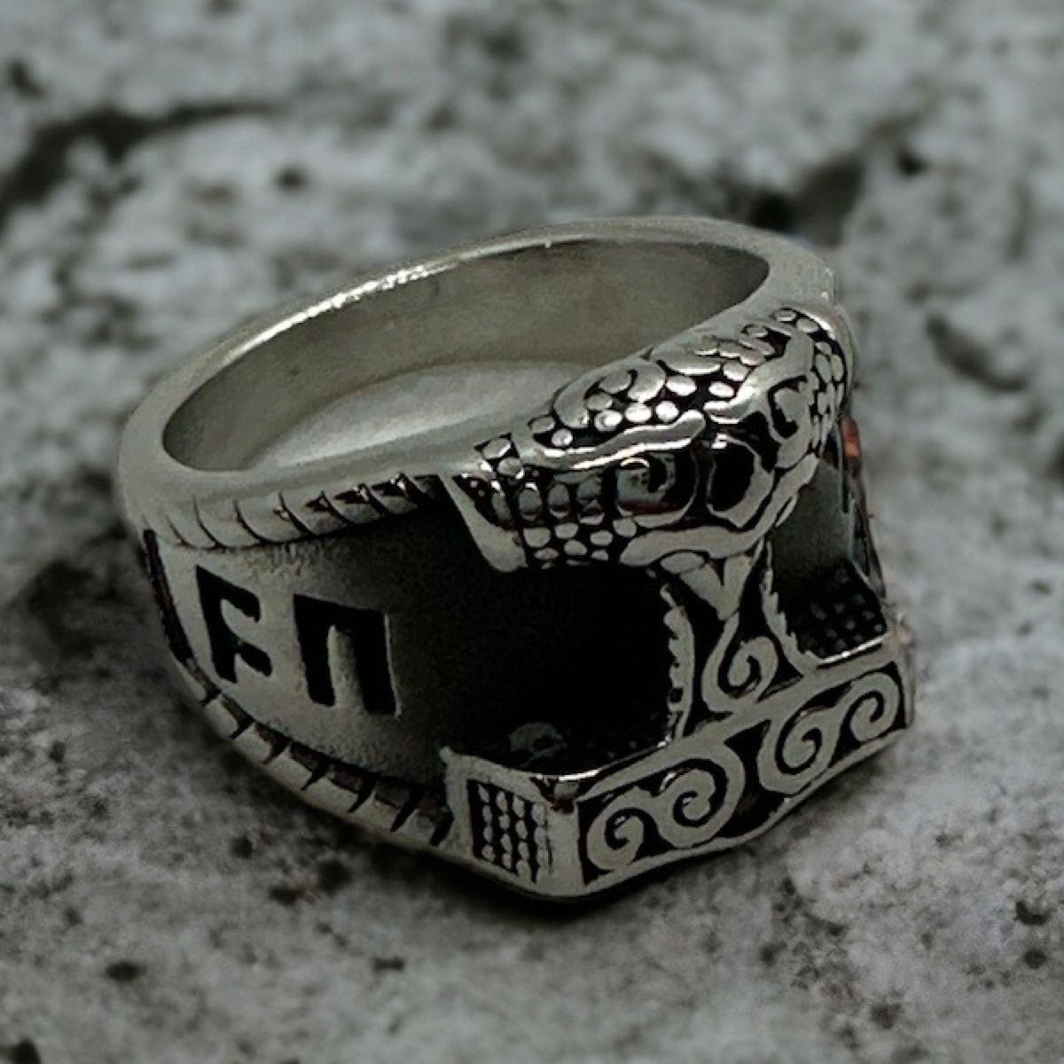 Thors Hammer Ring