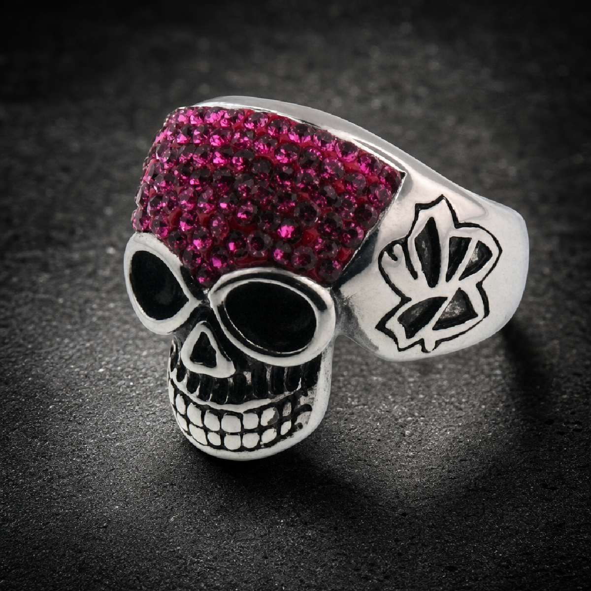 Amethyst Cráneo Luxe Purple Magenta Skull Ring w/ CZ Stones - 316L stainless steel unisex jewelry (348SJ03)