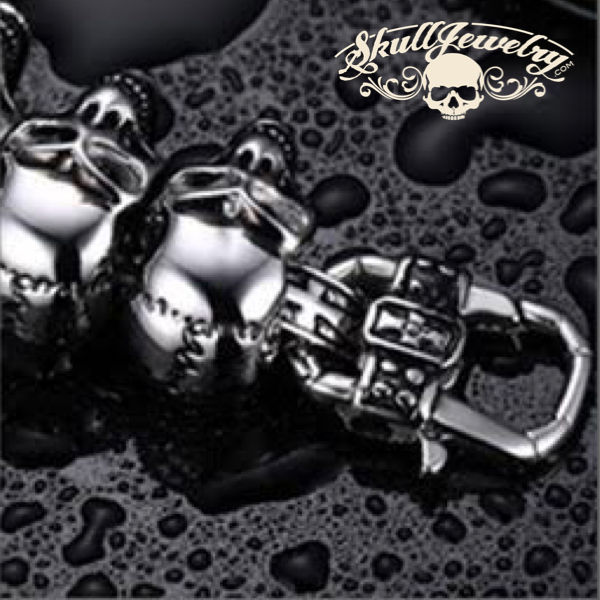 heavy duty clasp skull bracelet