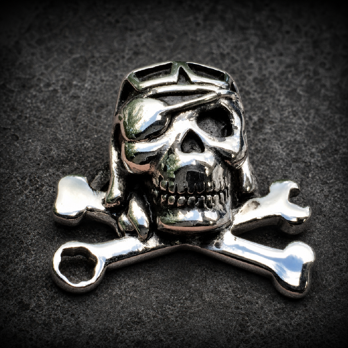 Bonneville Bomber - Skull Ring with Wrench, Goggles and an Eye Patch - 316L stainless steel unisex jewelry (R0503)