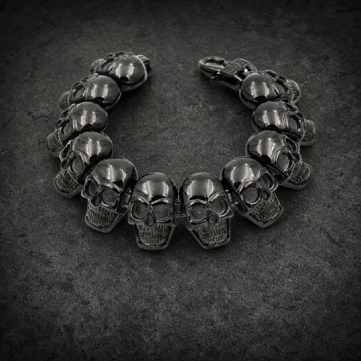 Death's Brigade — 8.66" Skull Link Bracelet (#B0162)