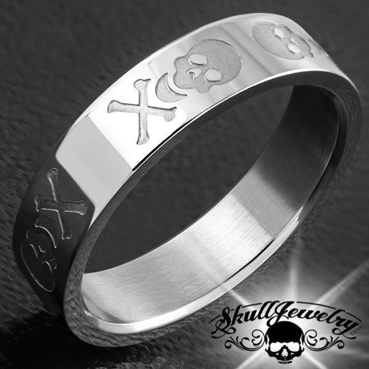 skull & crossbones skull ring