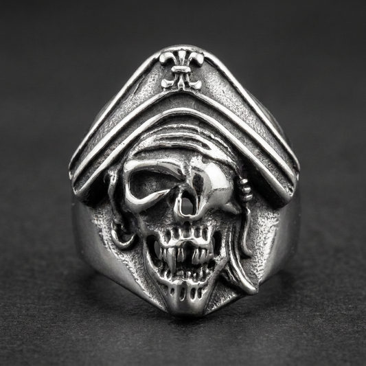 Blackbeard - Pirate Skull Ring (#c350)