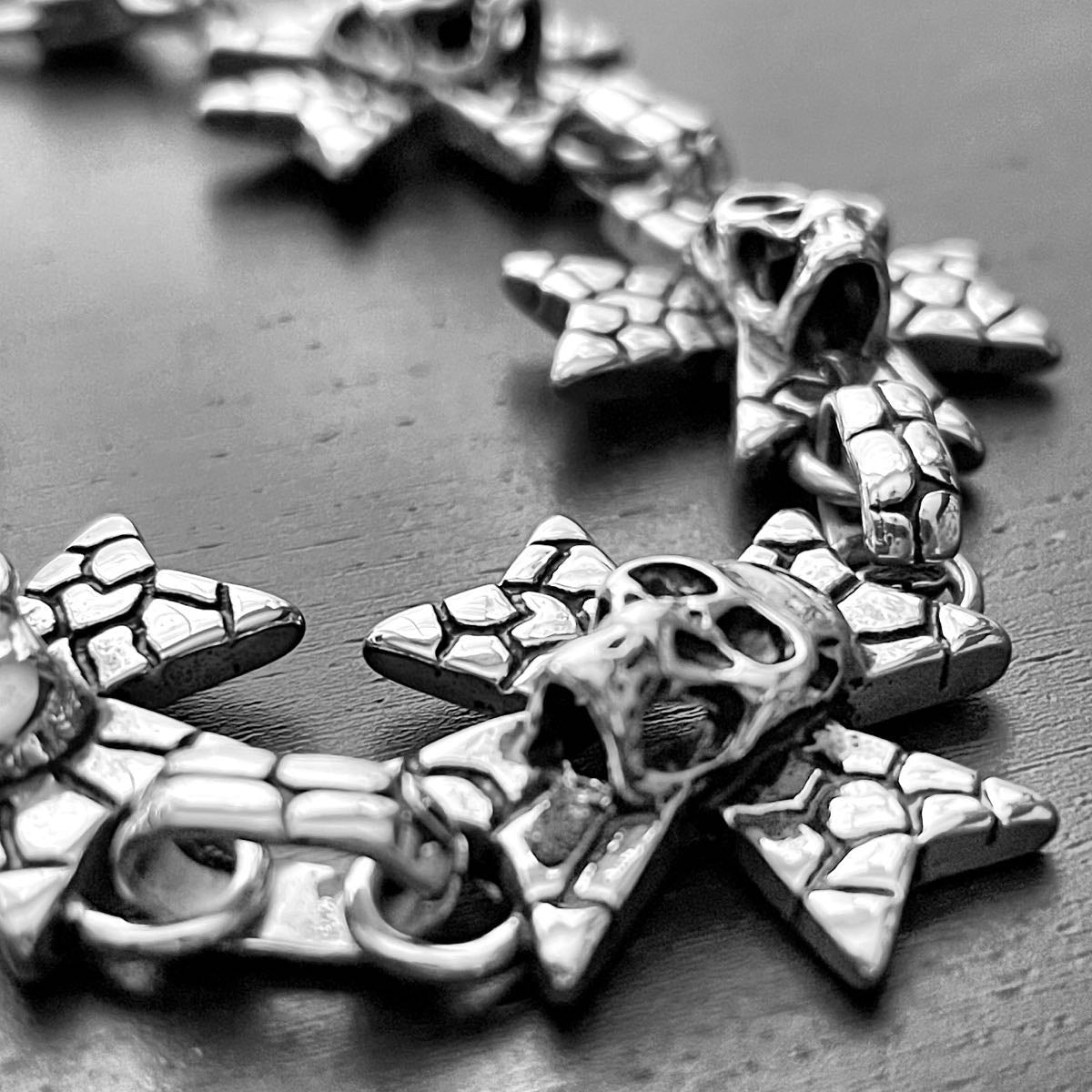 Skull w/Snakeskin Cross Pattern Bracelet (#c183)