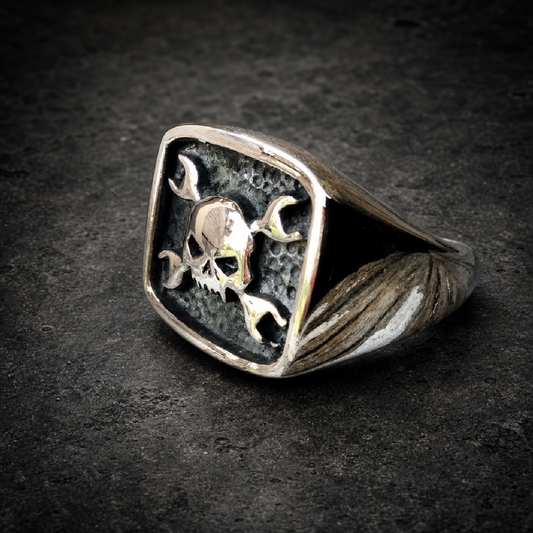 Crawlin' From the Wreckage - Wrenches and Skulls Ring - 316L stainless steel unisex jewelry (R0701)