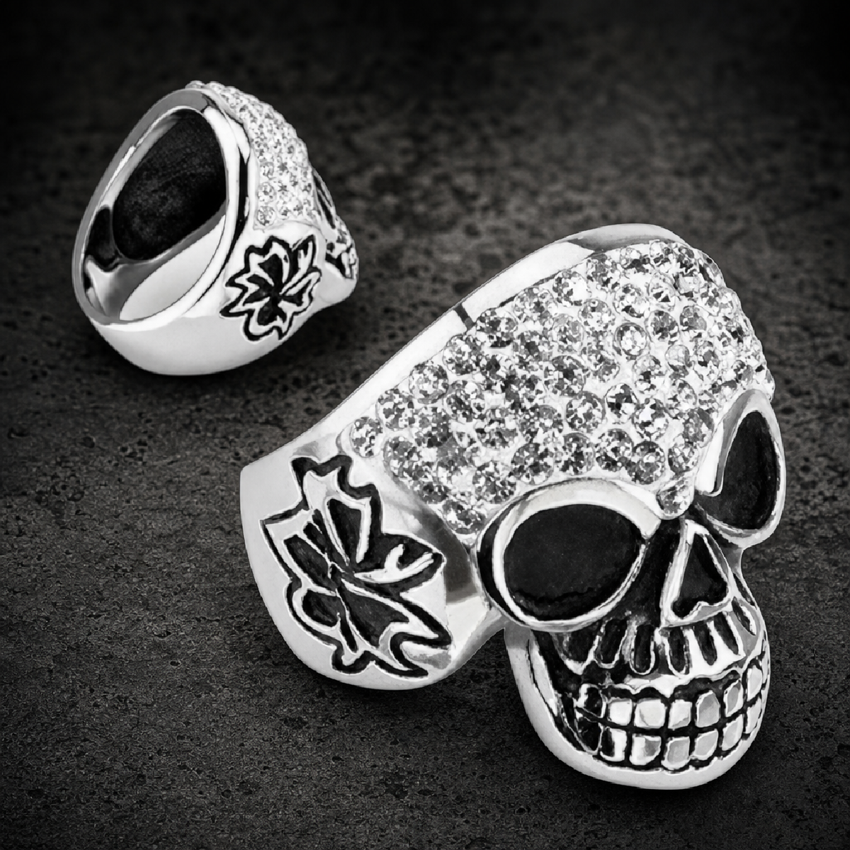 Crystal Cráneo Luxe Clear CZ Skull Ring in Stainless Steel - 316L stainless steel unisex jewelry (R0526)