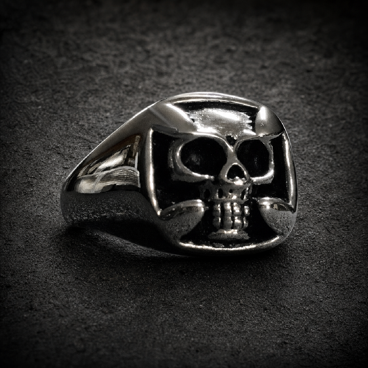 Don't Bring Me Down - Skull & Cross Ring - 316L stainless steel unisex jewelry (R0441)