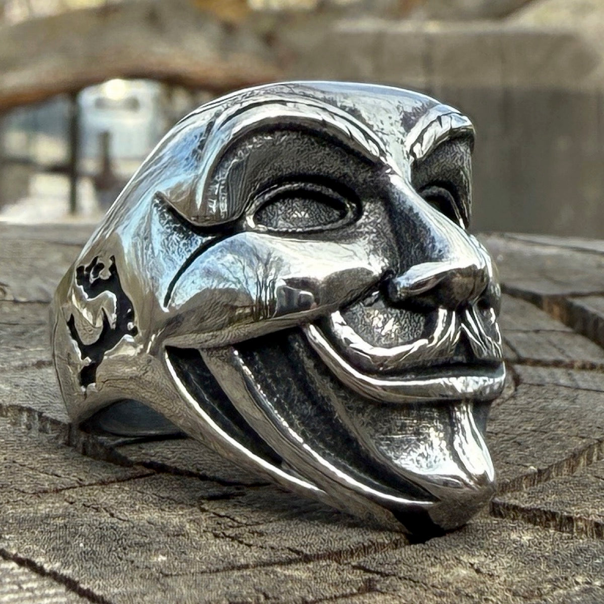 Anonymous Vendetta Mask Ring – V for Vendetta Stainless Steel Tribute (#547)