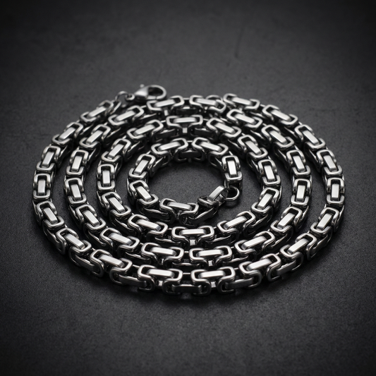 Overwatch Prime 32 gram 24 inch 316L stainless steel chain, highly detailed and robust.