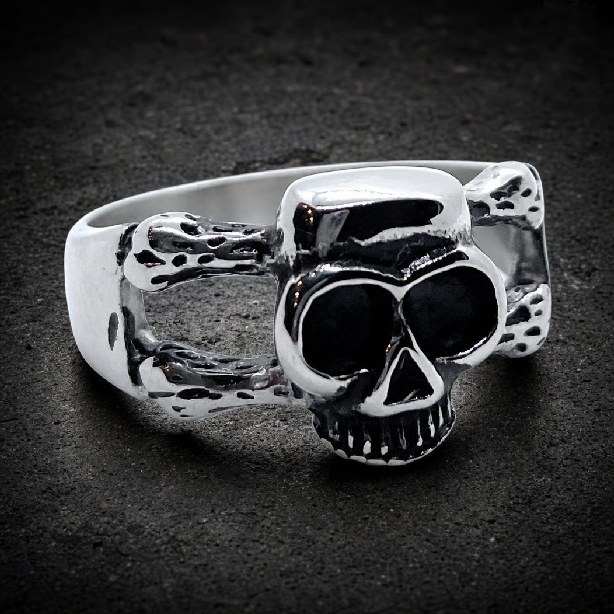 Grave Digger - Skull & Bones Ring - 316L stainless steel unisex jewelry (R0666)