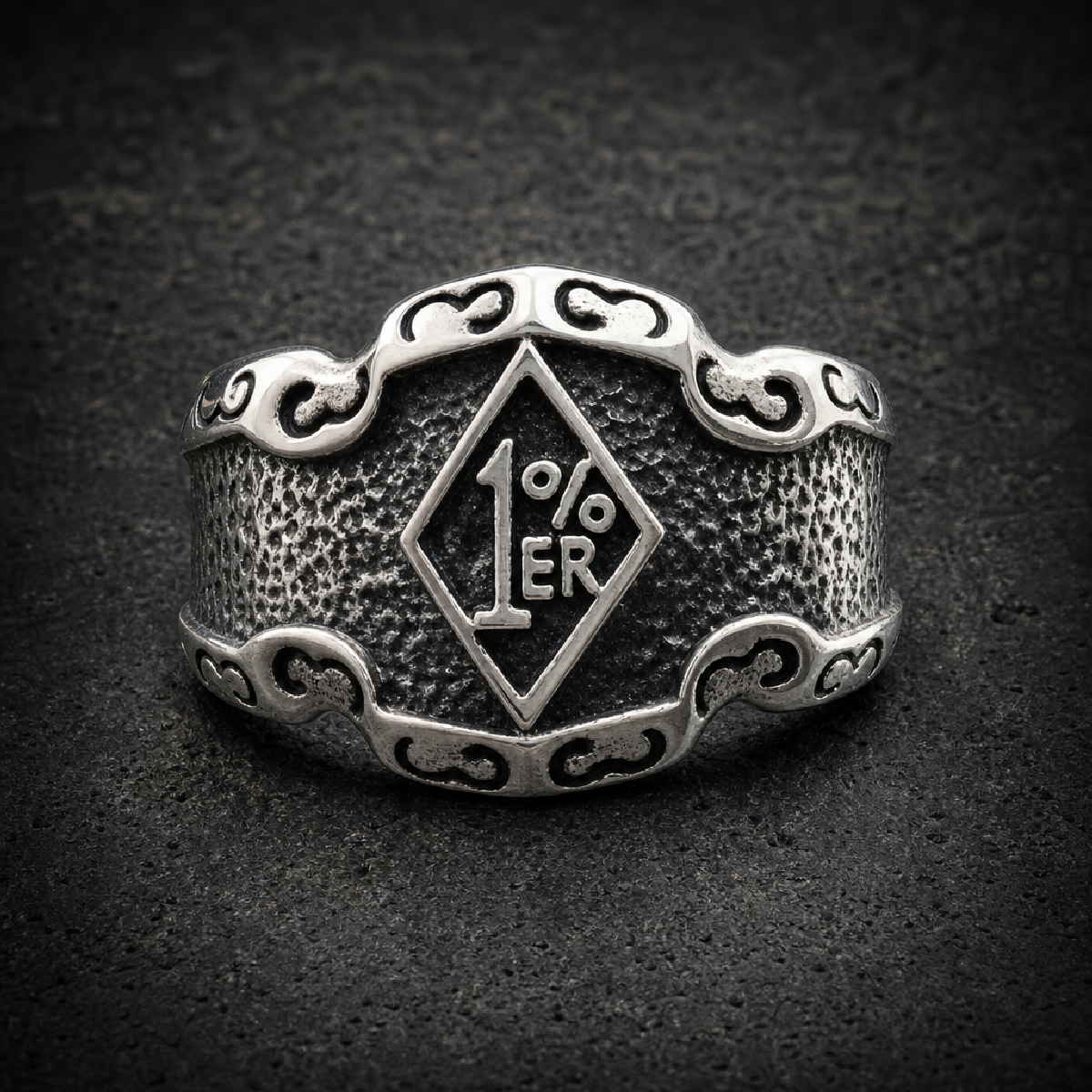 Hammered 1%ER Stainless Steel Ring - 316L stainless steel unisex jewelry (R0595)