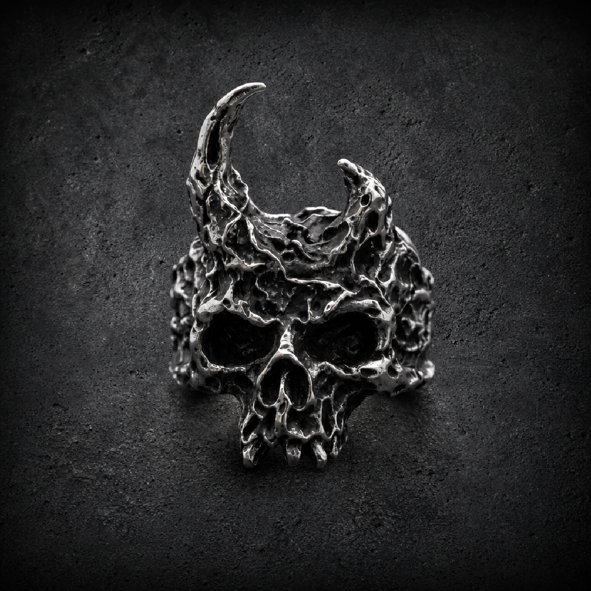 Infernal Horns - Skull ring - 316L stainless steel unisex jewelry (R0311)