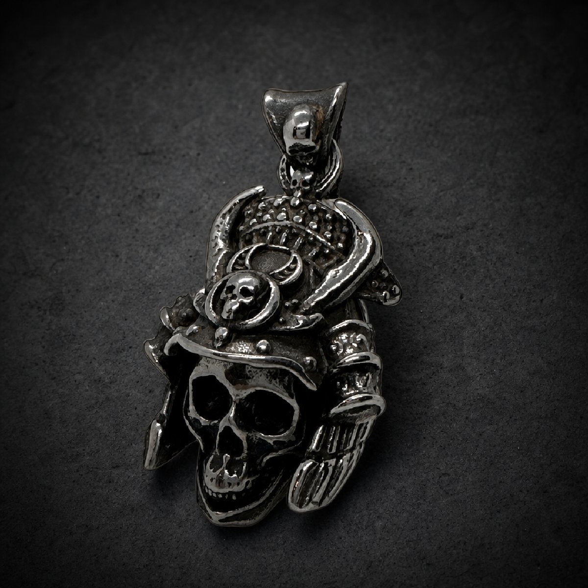 Marauder's Trove Skull Amulet Pendant (#r0024)